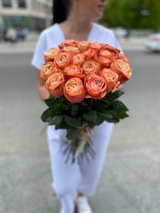 Букет из 35 карамельных роз 60см(Эквадор)