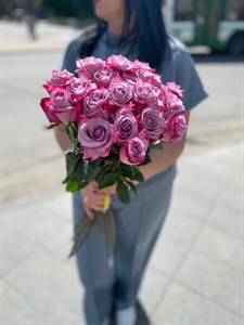 Букет из 25 фиолетовых роз 60см(Эквадор)